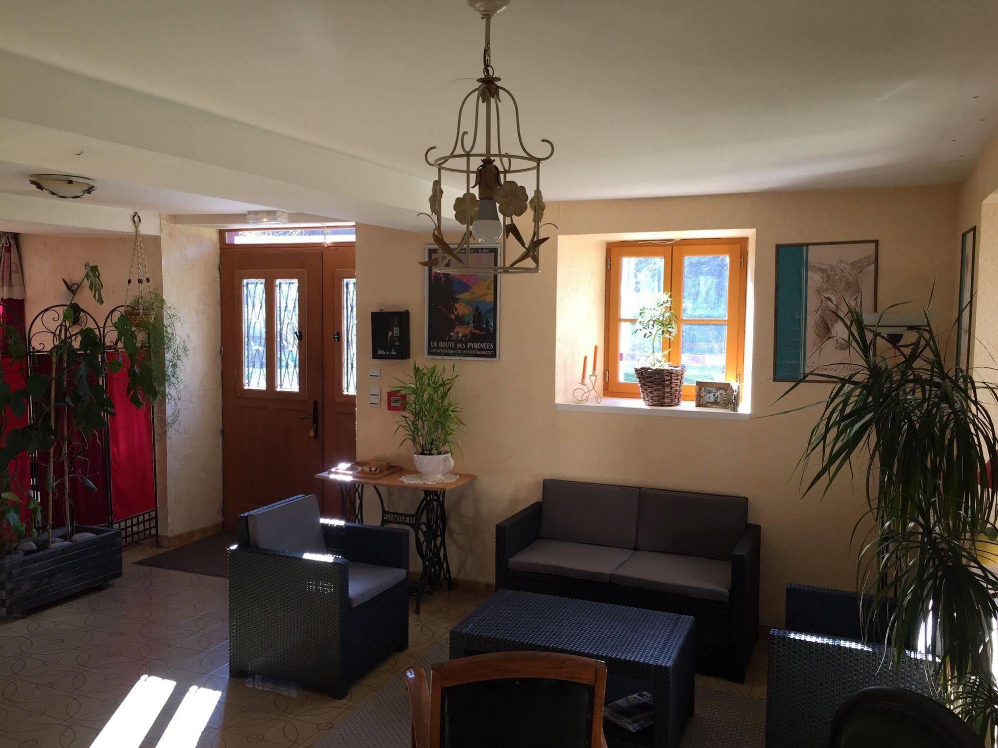 Gite Auberge Les Cascades La Mongie Exterior foto